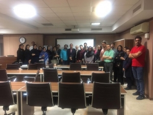 سمینار &laquo;آیین نگارش و مکاتبات اداری&raquo; در اتاق بازرگانی تهران  1398/05/14